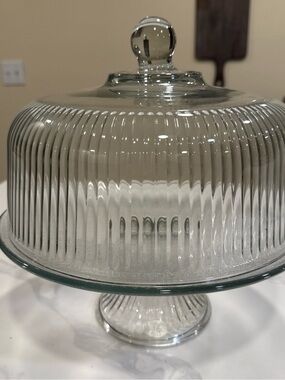 Clear Ribbed Glass Cake Stand with Dome Lid